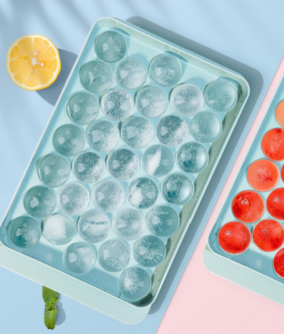 Round Ice Cube Tray with Lid and Bin